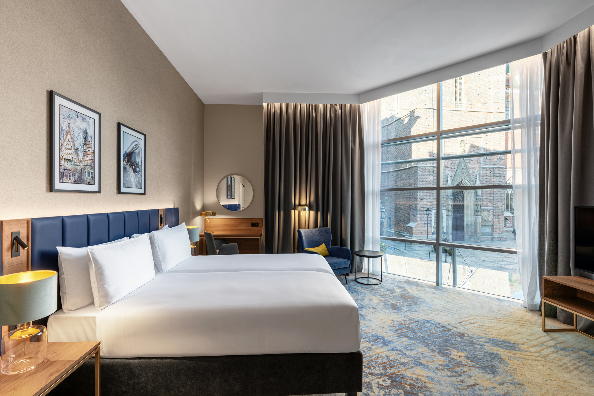 Deluxe Suite