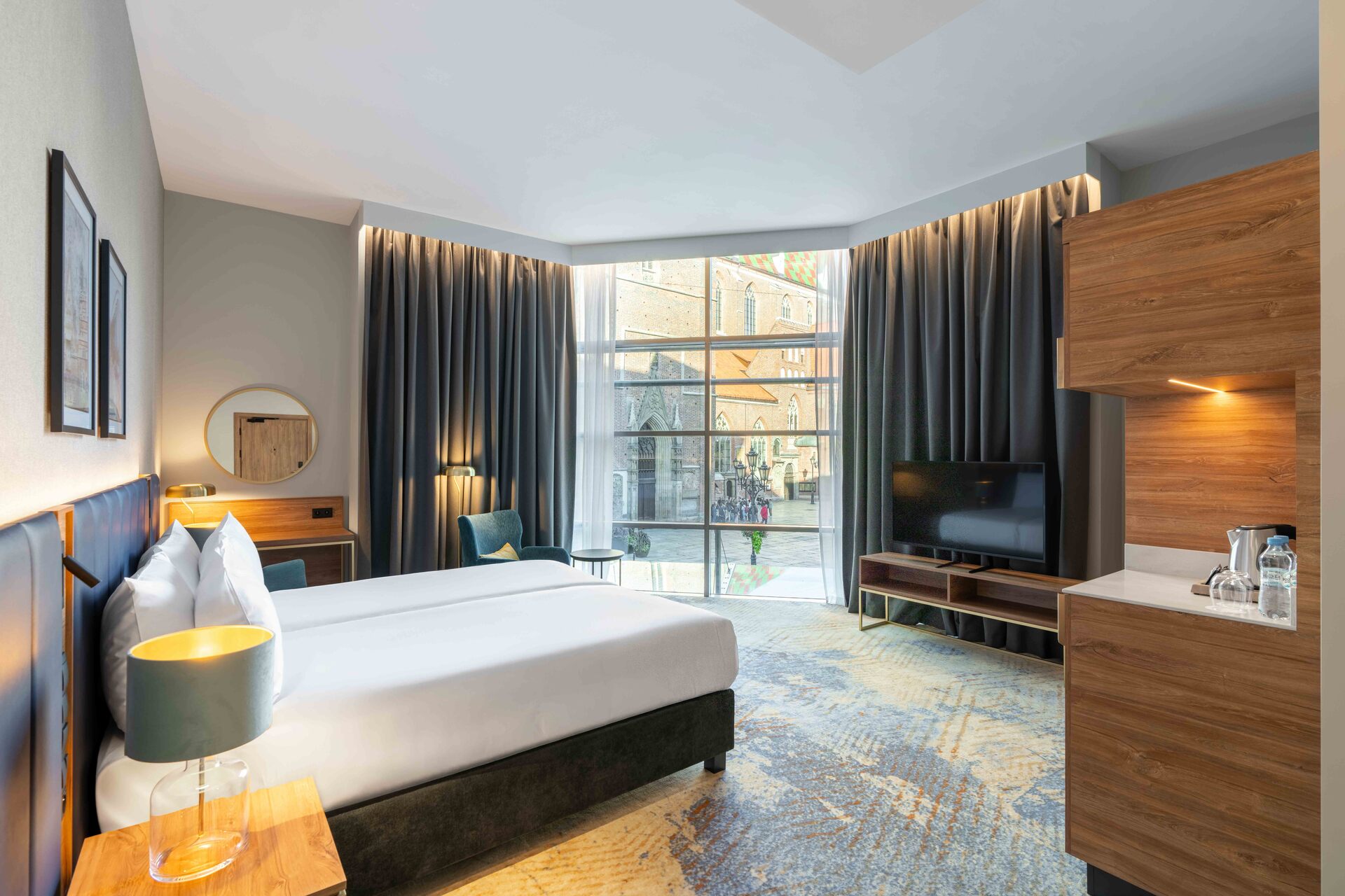 Deluxe Suite